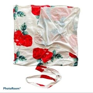 Baby swaddle blanket with headband red roses